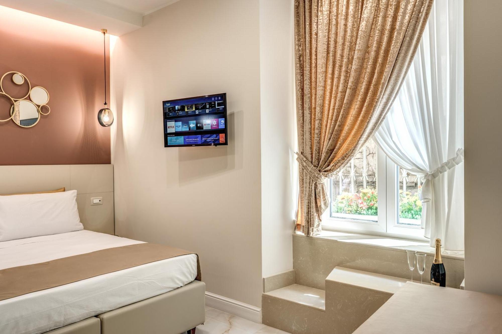 Le Stanze Di Venere Hotel Naples Luaran gambar